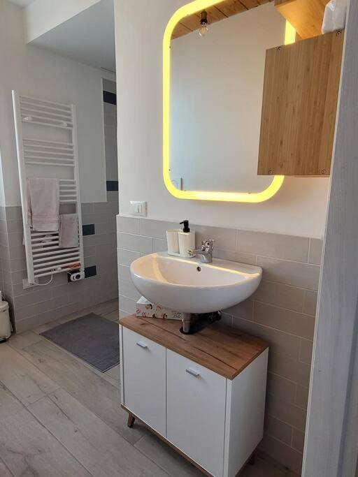 Casa Fiori Blu - Figline Valdarno Apartment Luaran gambar